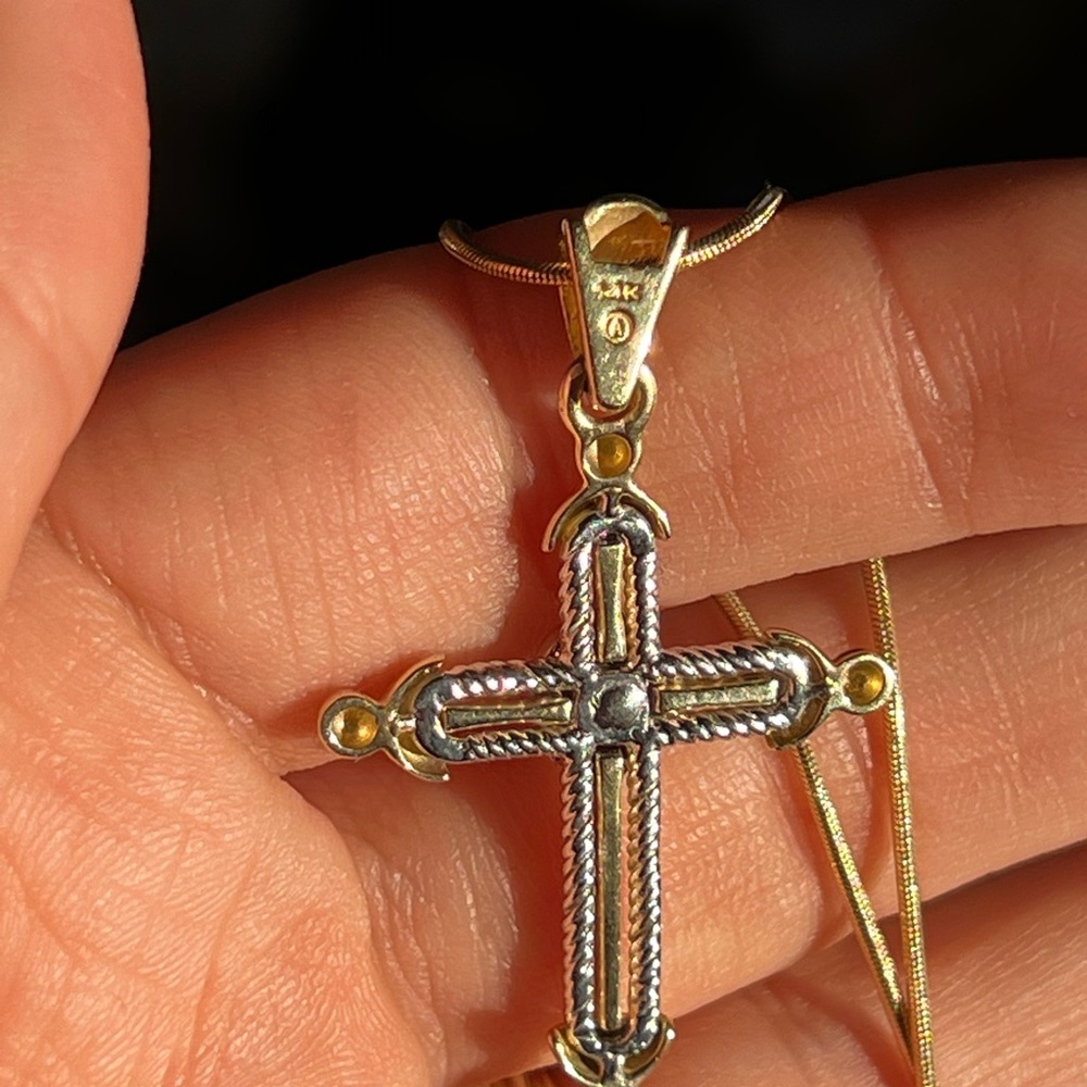 14k gold Diamond Cross snake chain necklace -New with tags! - Picture 11 of 15